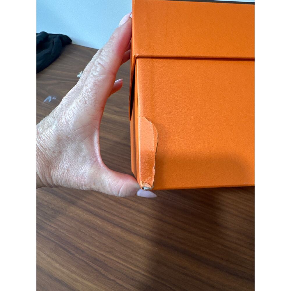 Hermes Box - Picture 3 of 5